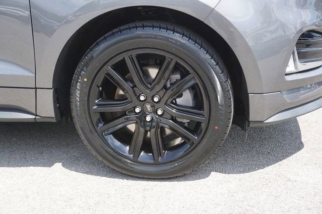 Certified 2024 Ford Edge ST-Line AWD/4WD image 19