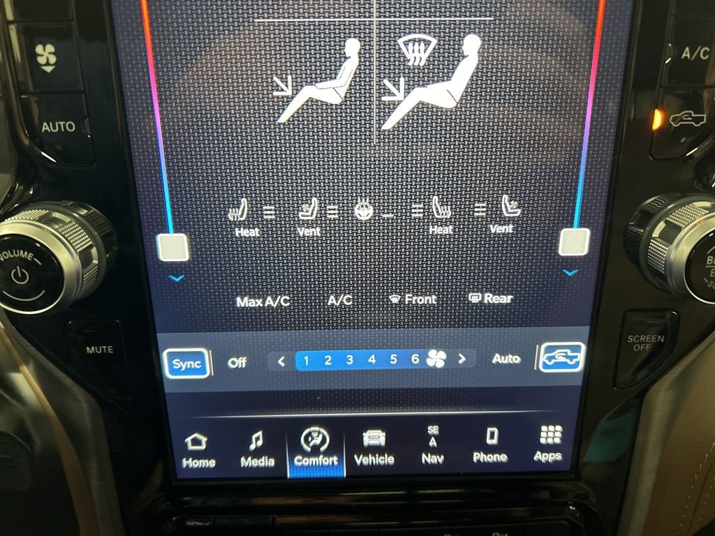 Used 2024 RAM 3500 Limited w/ Towing Technology Group image 18