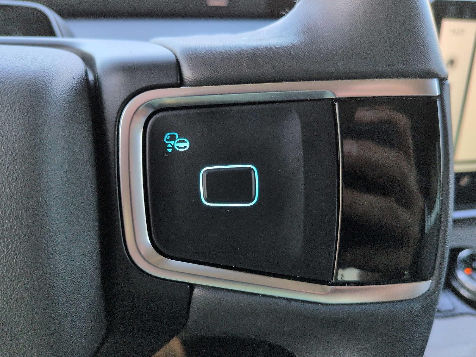 Certified 2026 Ford Expedition Active AWD/4WD image 16