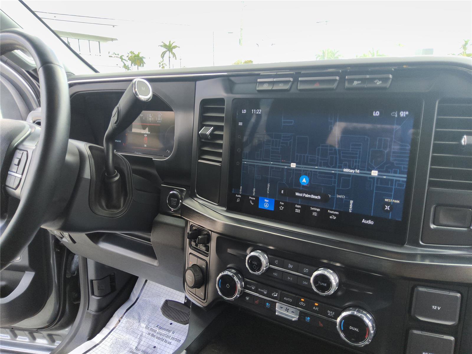 Certified 2024 Ford F350 Lariat w/ Black Appearance Package image 26