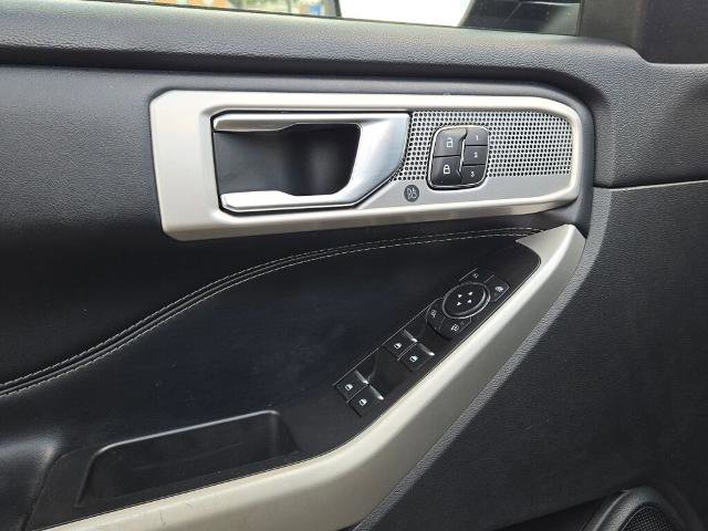 Certified 2021 Ford Explorer Limited w/ Equipment Group 301A image 22