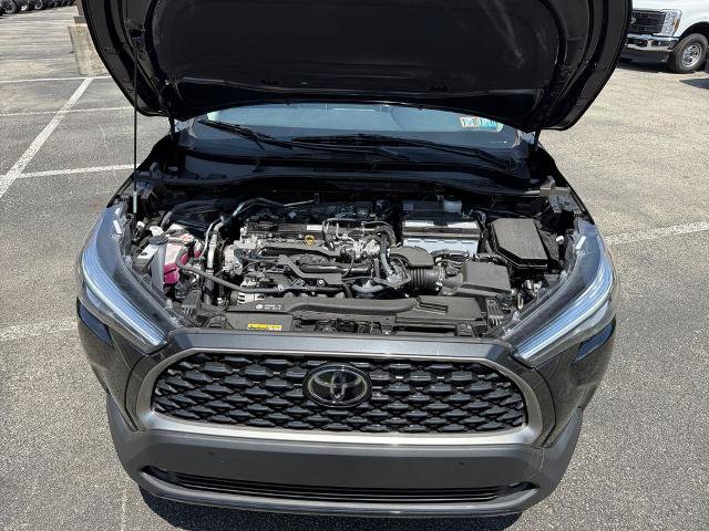 Used 2025 Toyota Corolla Cross XLE w/ Convenience Package AWD/4WD image 27