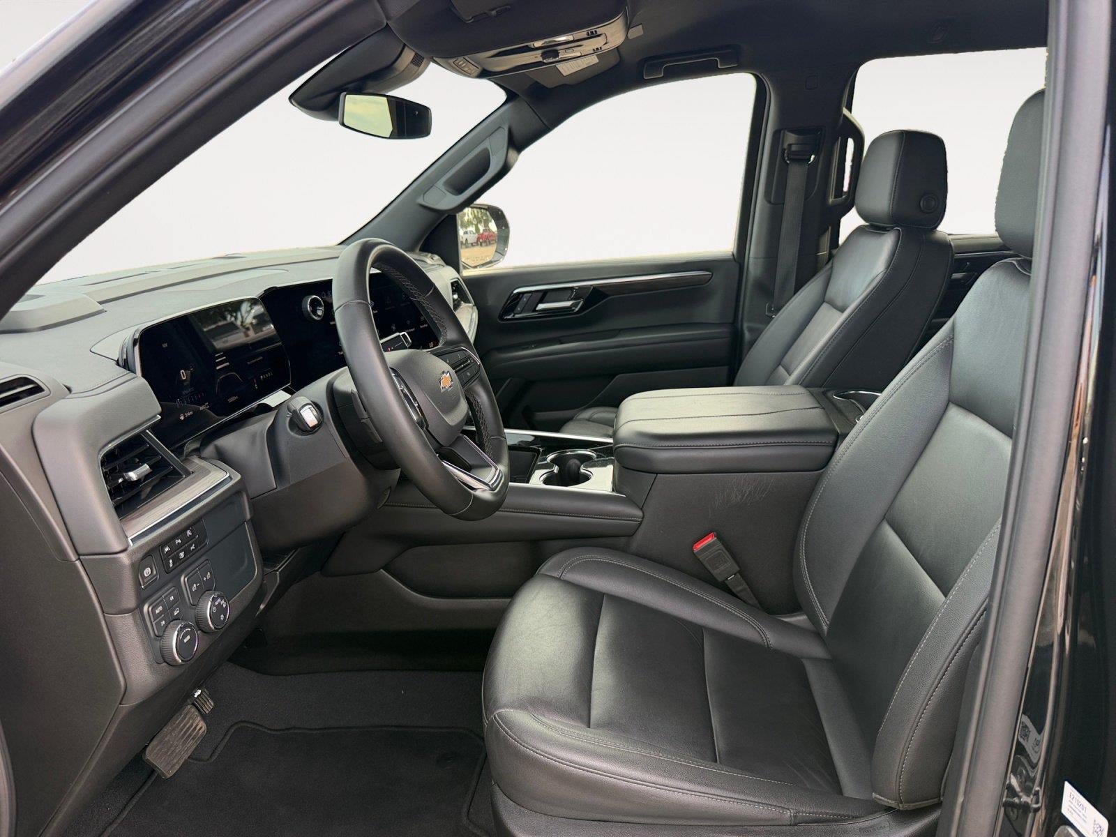 Used 2025 Chevrolet Tahoe LT AWD/4WD image 9