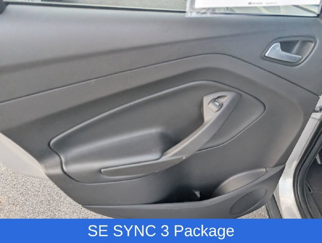 Certified 2018 Ford Escape SE w/ SE Sync 3 Package AWD/4WD image 11