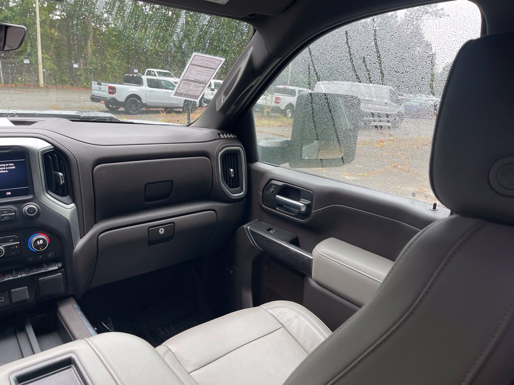 Used 2020 Chevrolet Silverado 2500 LTZ w/ LTZ Plus Package AWD/4WD image 17
