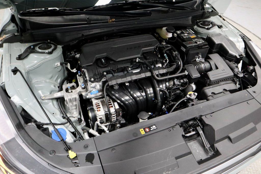 Used 2025 Kia K4 LXS image 15