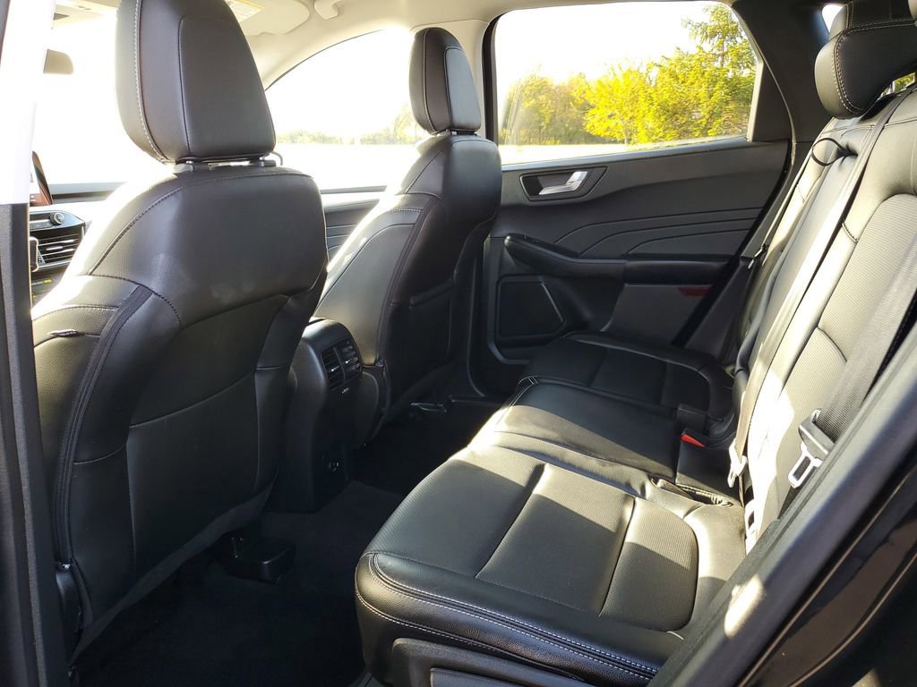 Certified 2022 Ford Escape SEL image 25