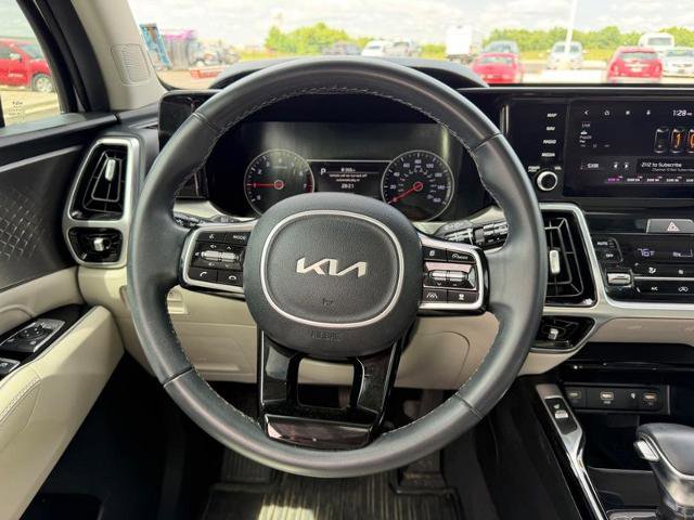 Used 2022 Kia Sorento SX AWD/4WD image 14