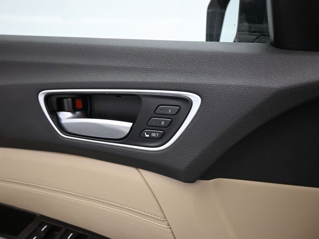 Used 2019 Acura TLX FWD image 39