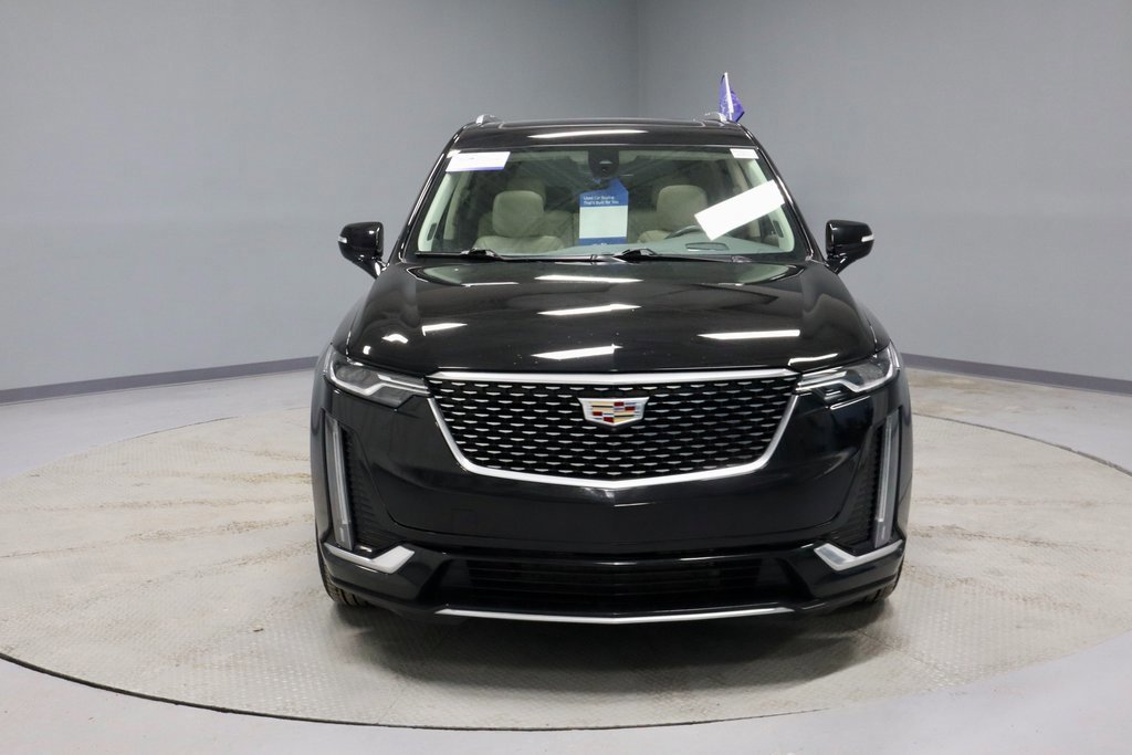 Used 2023 Cadillac XT6 Premium Luxury w/ Technology Package image 9