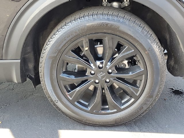 Certified 2023 Ford Explorer XLT w/ Equipment Group 202A AWD/4WD image 8