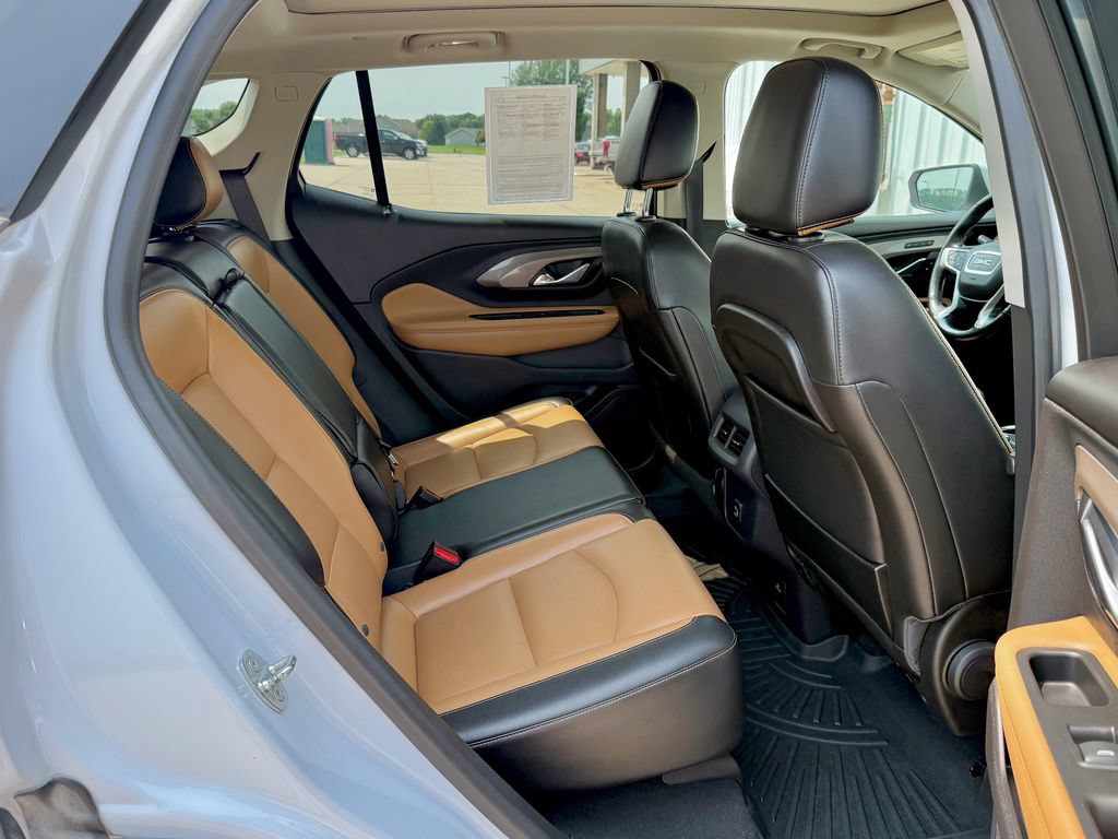 Used 2021 GMC Terrain SLT w/ Infotainment Package II AWD/4WD image 19