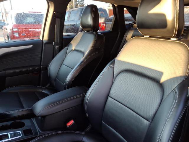 Certified 2023 Ford Escape Platinum image 10