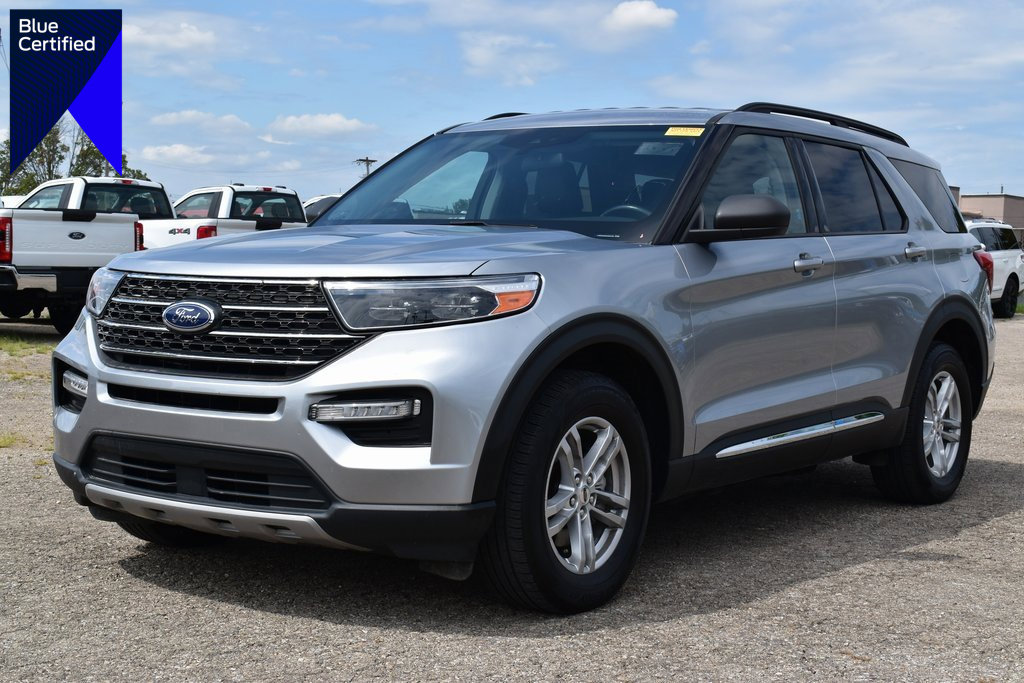 Certified 2022 Ford Explorer XLT w/ Equipment Group 202A