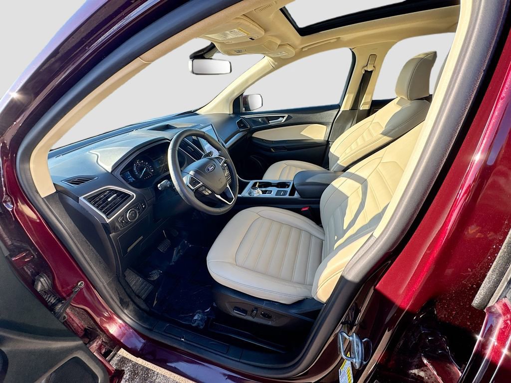 Certified 2024 Ford Edge SEL w/ Convenience Package AWD/4WD image 17