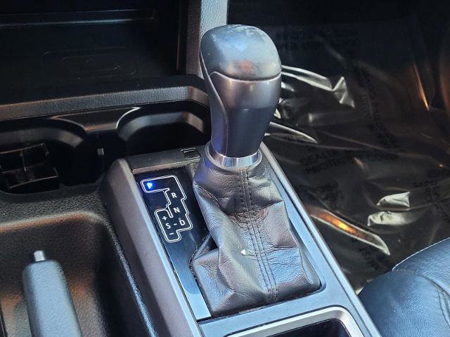 Used 2022 Toyota Tacoma TRD Sport AWD/4WD image 25