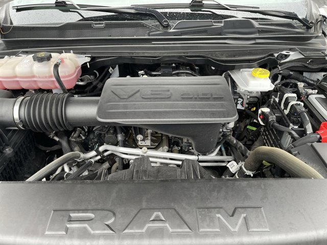 Used 2025 RAM 1500 Big Horn AWD/4WD image 3