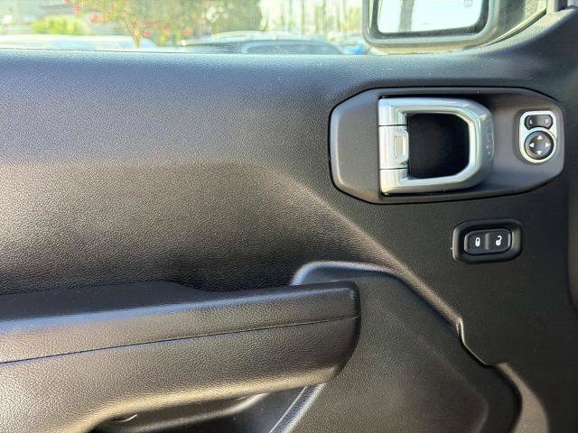 Used 2021 Jeep Gladiator Sport AWD/4WD image 24