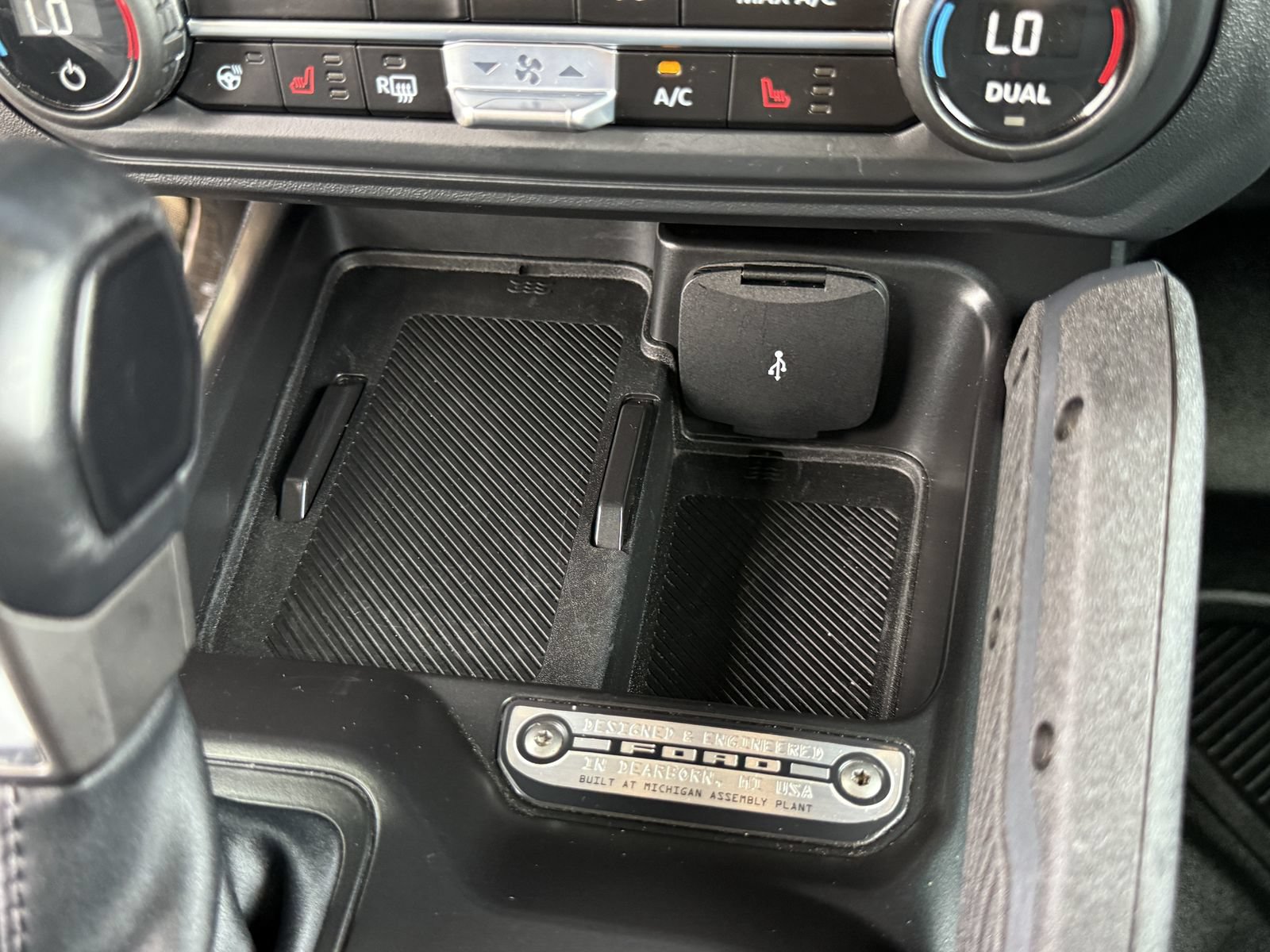 Certified 2025 Ford Bronco Badlands AWD/4WD image 27