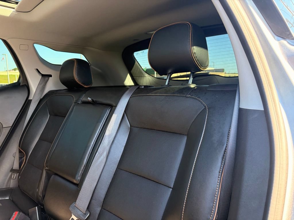 Used 2024 GMC Terrain AT4 w/ Tech Package AWD/4WD image 27