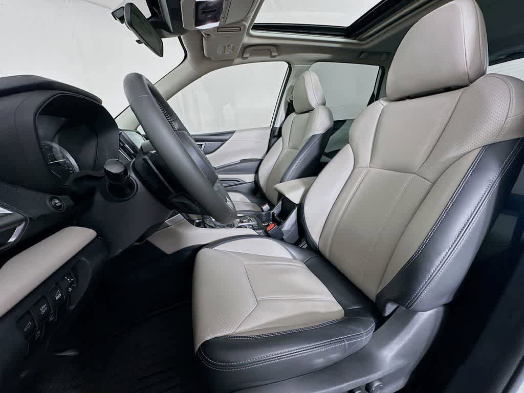 Used 2023 Subaru Forester Limited AWD/4WD image 12