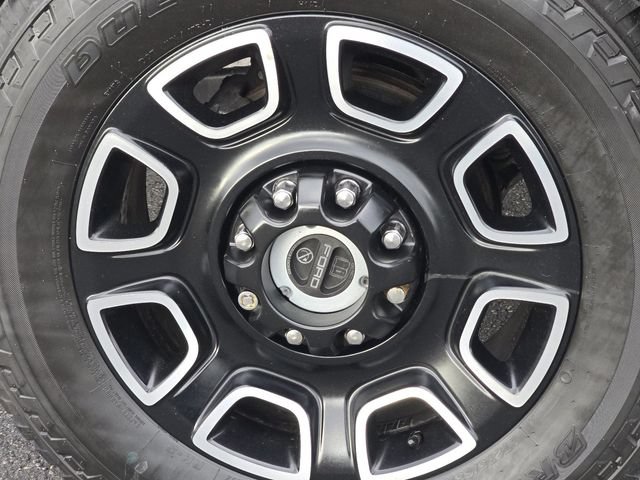 Certified 2024 Ford F250 Platinum AWD/4WD image 14