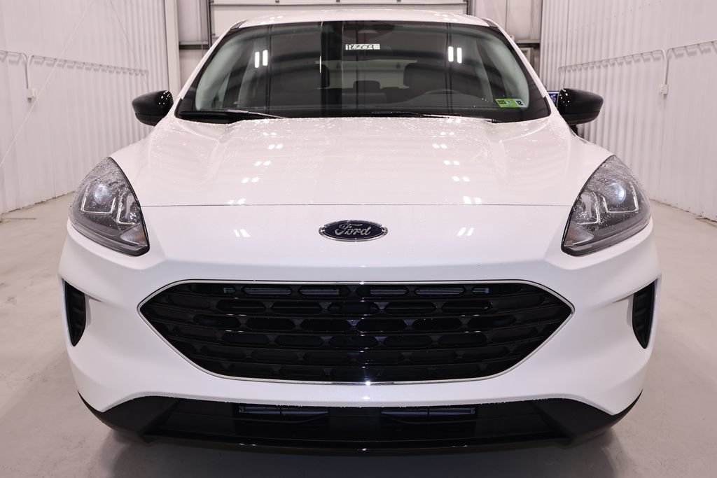 Certified 2022 Ford Escape SE w/ SE Sport Appearance Package AWD/4WD image 5