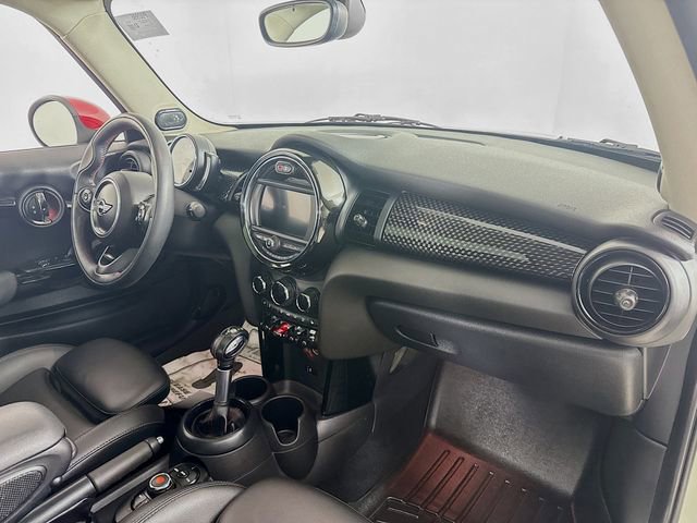Used 2019 MINI Cooper S w/ Premium Package image 29