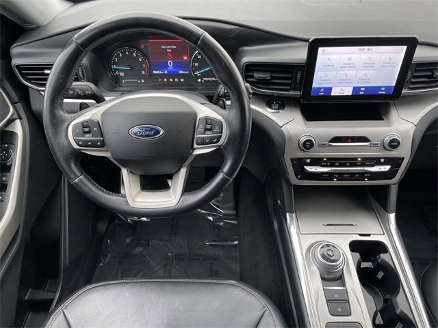 Certified 2020 Ford Explorer XLT w/ Equipment Group 202A image 9