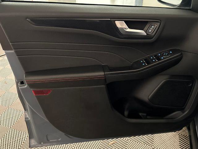 Certified 2025 Ford Escape ST-Line w/ Equipment Group 301A image 15