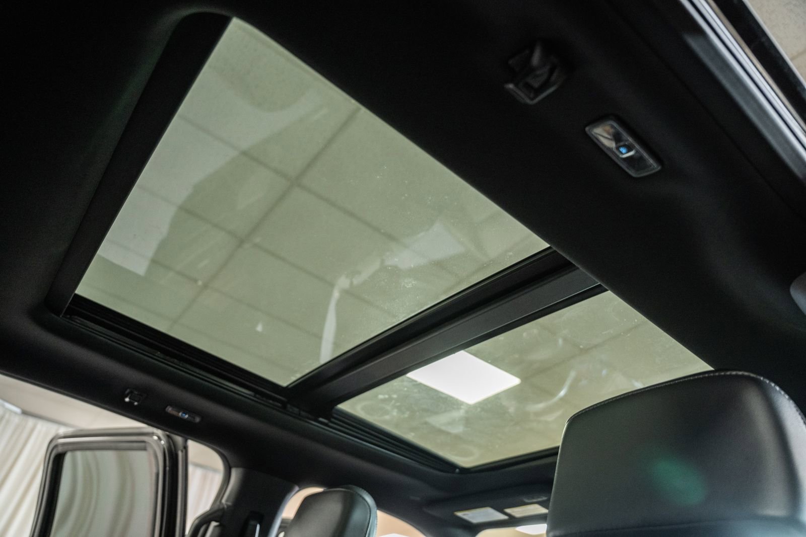 Certified 2023 Ford F150 Lariat w/ Equipment Group 502A High image 45