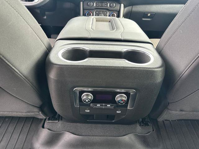 Used 2024 Chevrolet Suburban LS RWD image 24