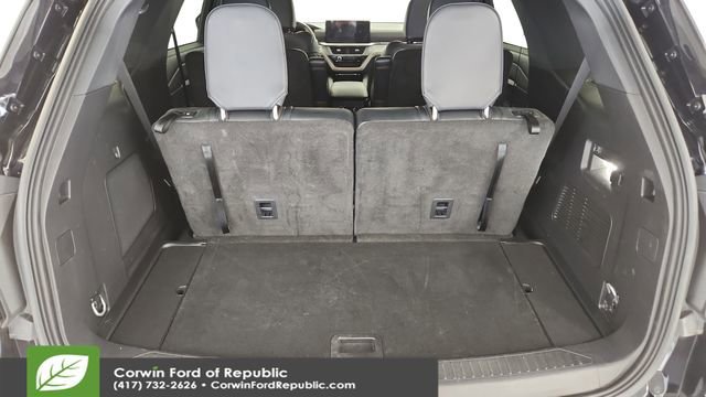 Certified 2025 Ford Explorer ST-Line image 25