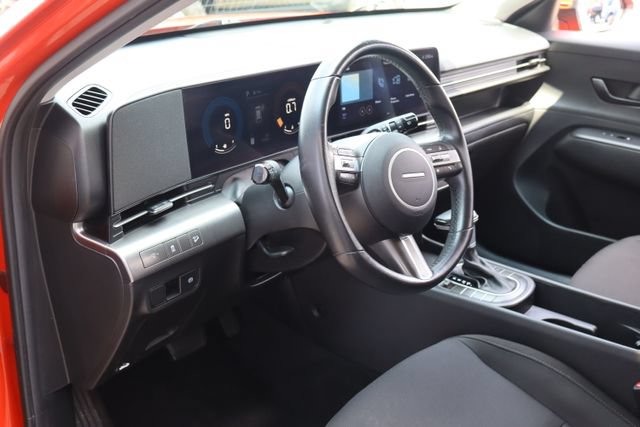 Used 2025 Hyundai Kona SEL FWD image 12