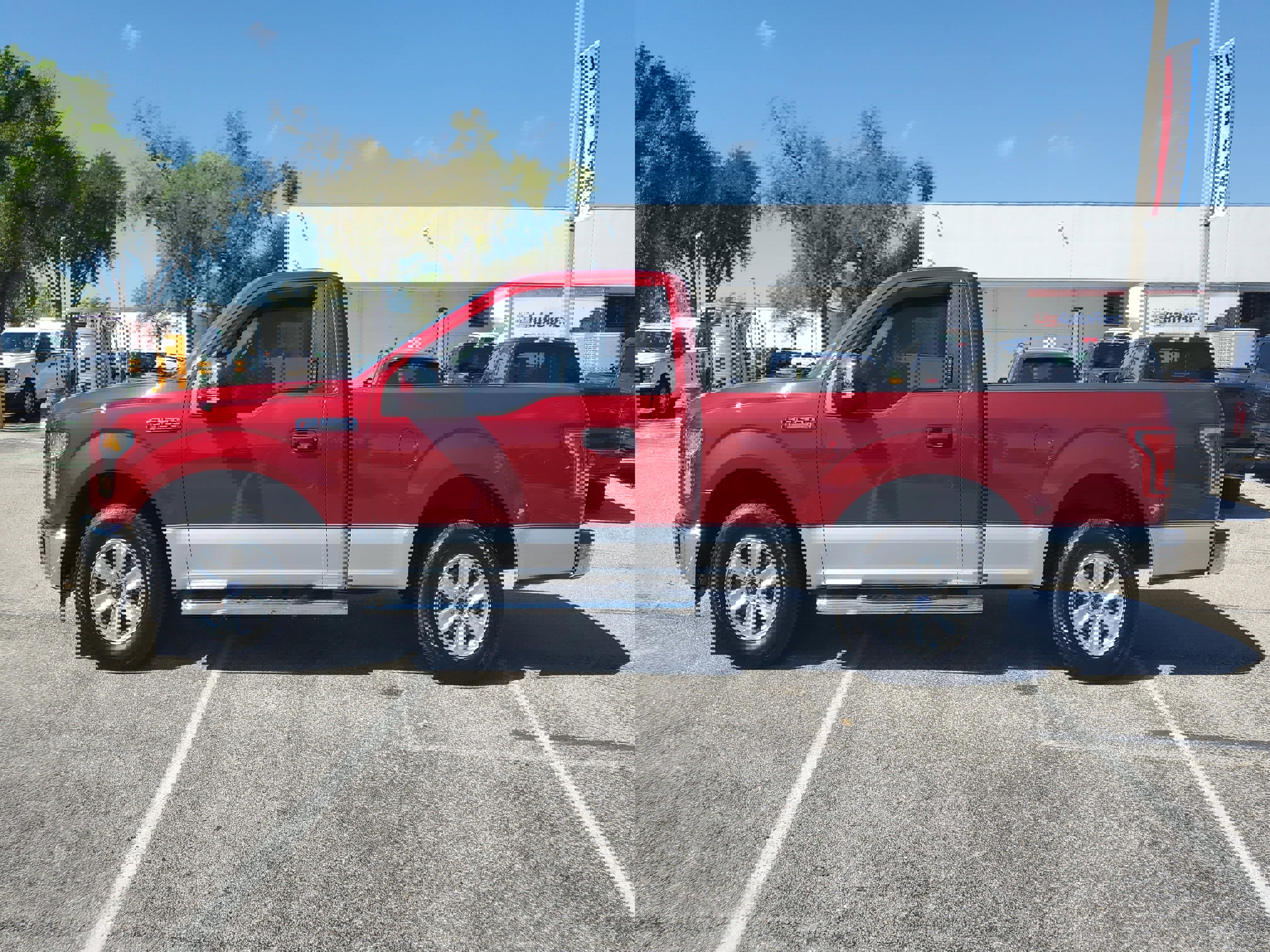 Certified 2017 Ford F150 XLT w/ Equipment Group 301A Mid image 4