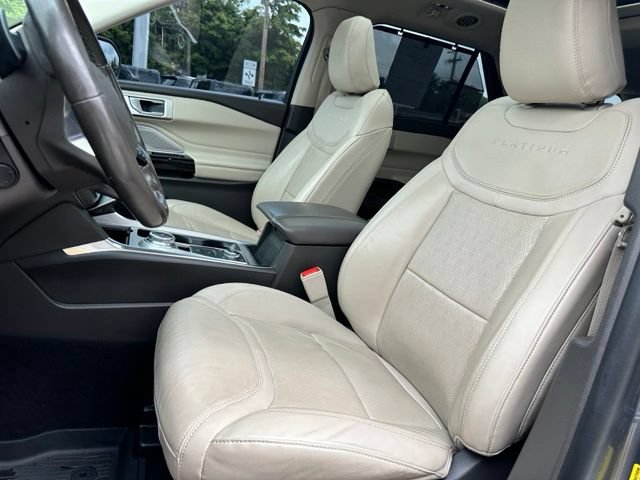 Certified 2021 Ford Explorer Platinum w/ Equipment Group 601A AWD/4WD image 35