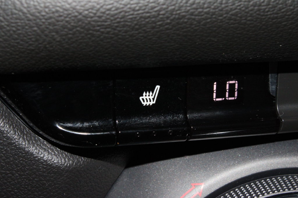 Used 2021 Chevrolet Blazer LT FWD image 32