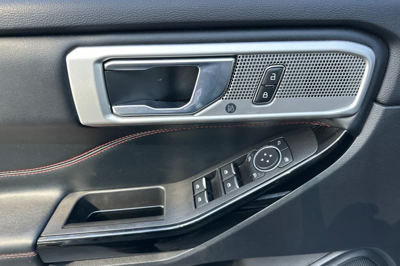 Certified 2022 Ford Explorer ST-Line RWD image 13