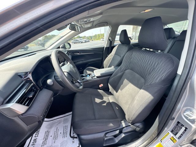 Used 2025 Toyota Camry LE FWD image 11