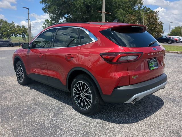 Certified 2025 Ford Escape SE w/ PHEV Premium Package FWD image 7