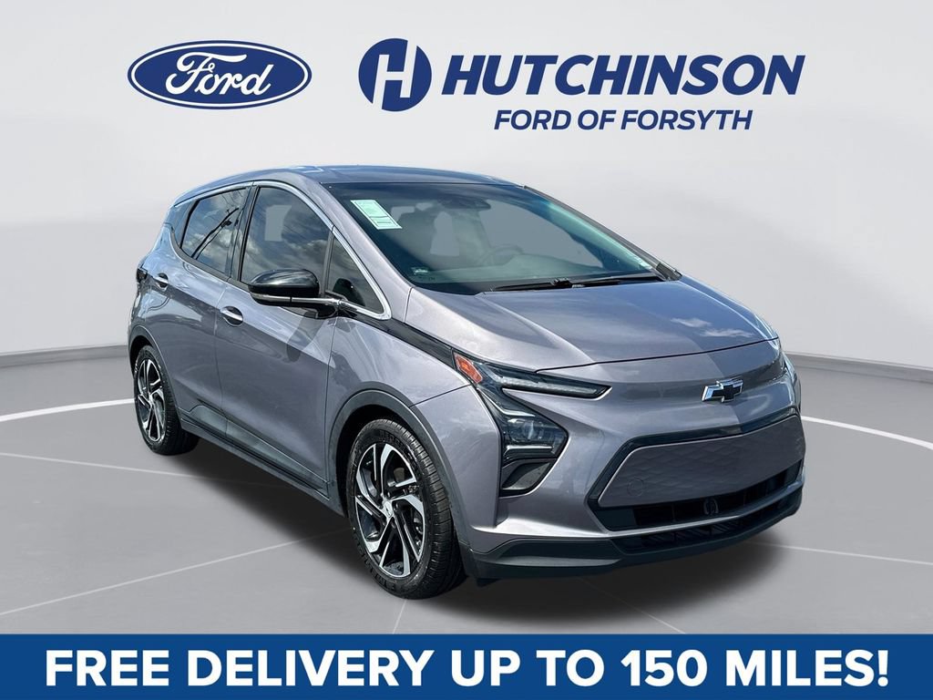 Used 2022 Chevrolet Bolt LT FWD image 1