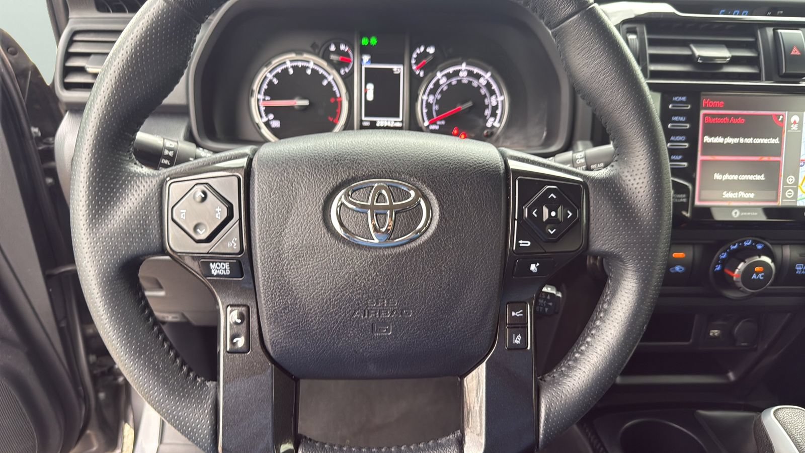 Used 2022 Toyota 4Runner TRD Off-Road Premium AWD/4WD image 11
