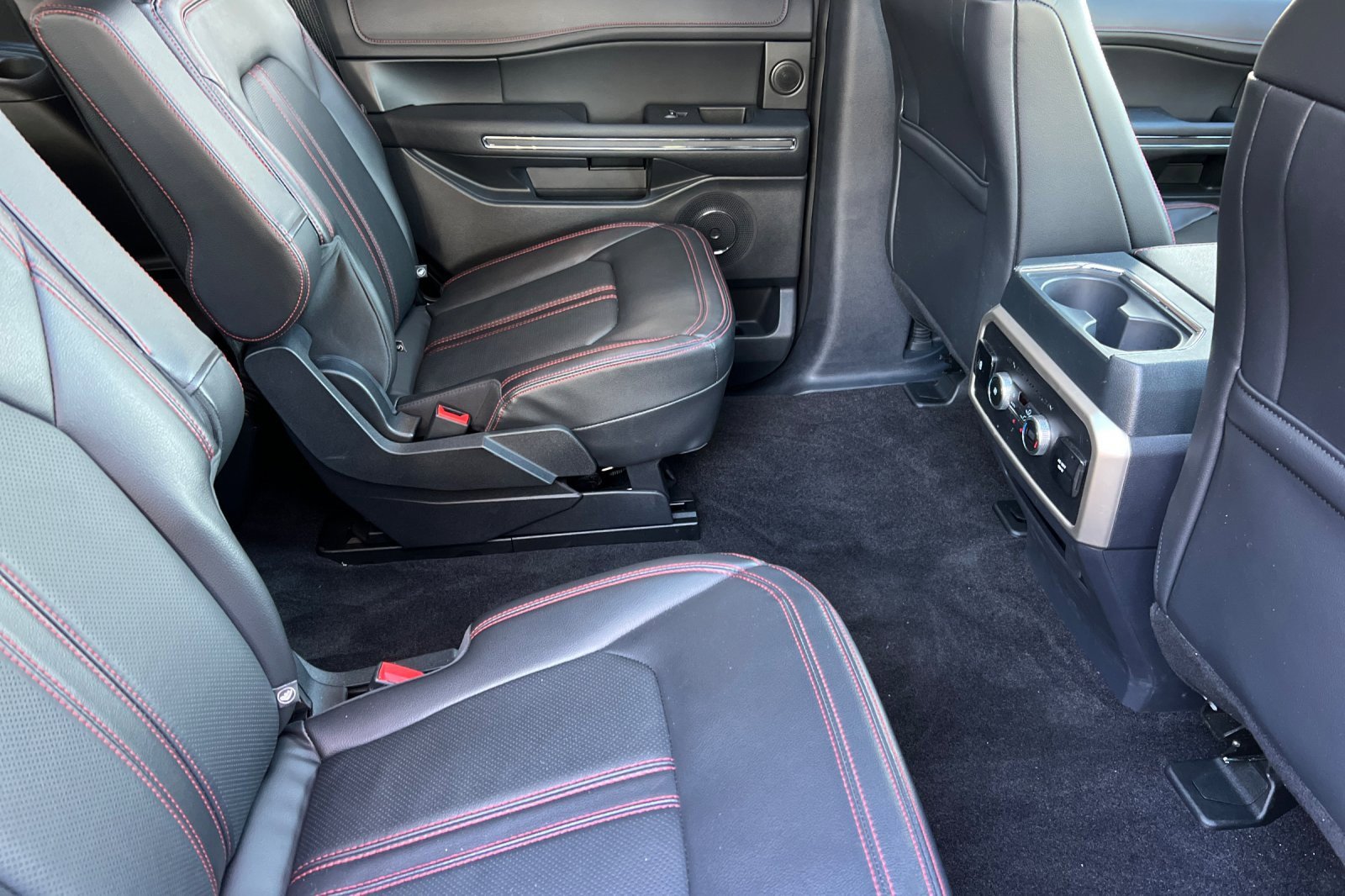 Certified 2022 Ford Expedition Limited image 18