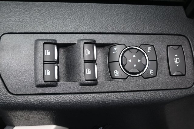Certified 2022 Ford F350 Lariat w/ Tremor Off-Road Package AWD/4WD image 7