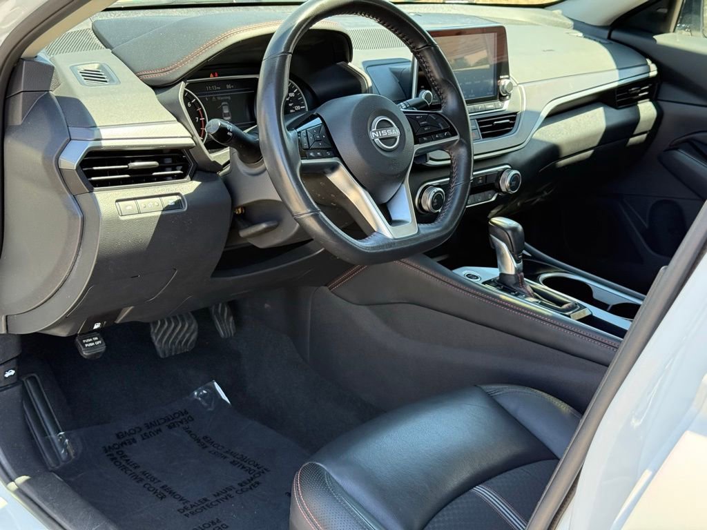 Used 2024 Nissan Altima 2.5 SR FWD image 7