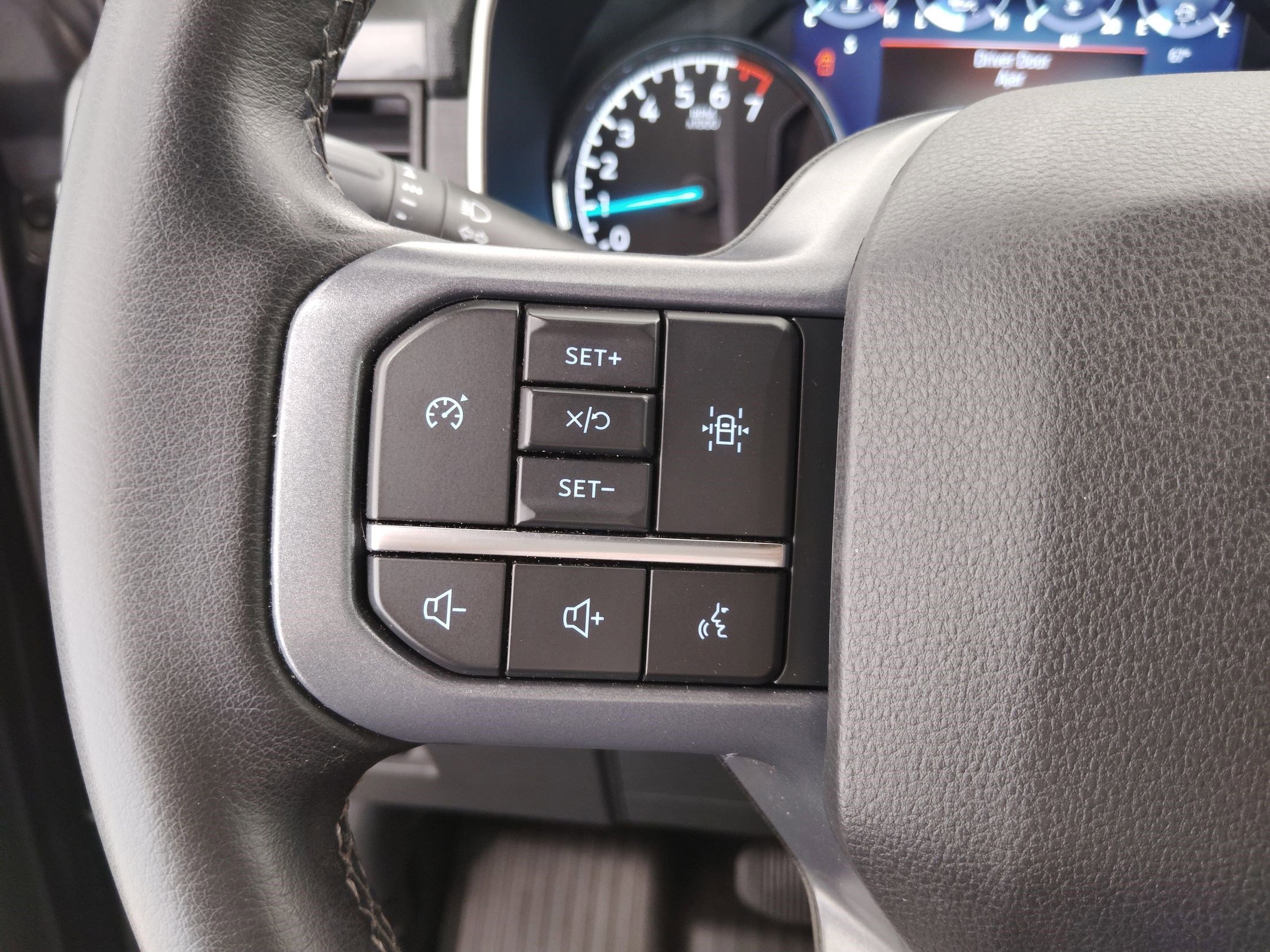 Certified 2023 Ford F150 XLT w/ Equipment Group 302A High image 16