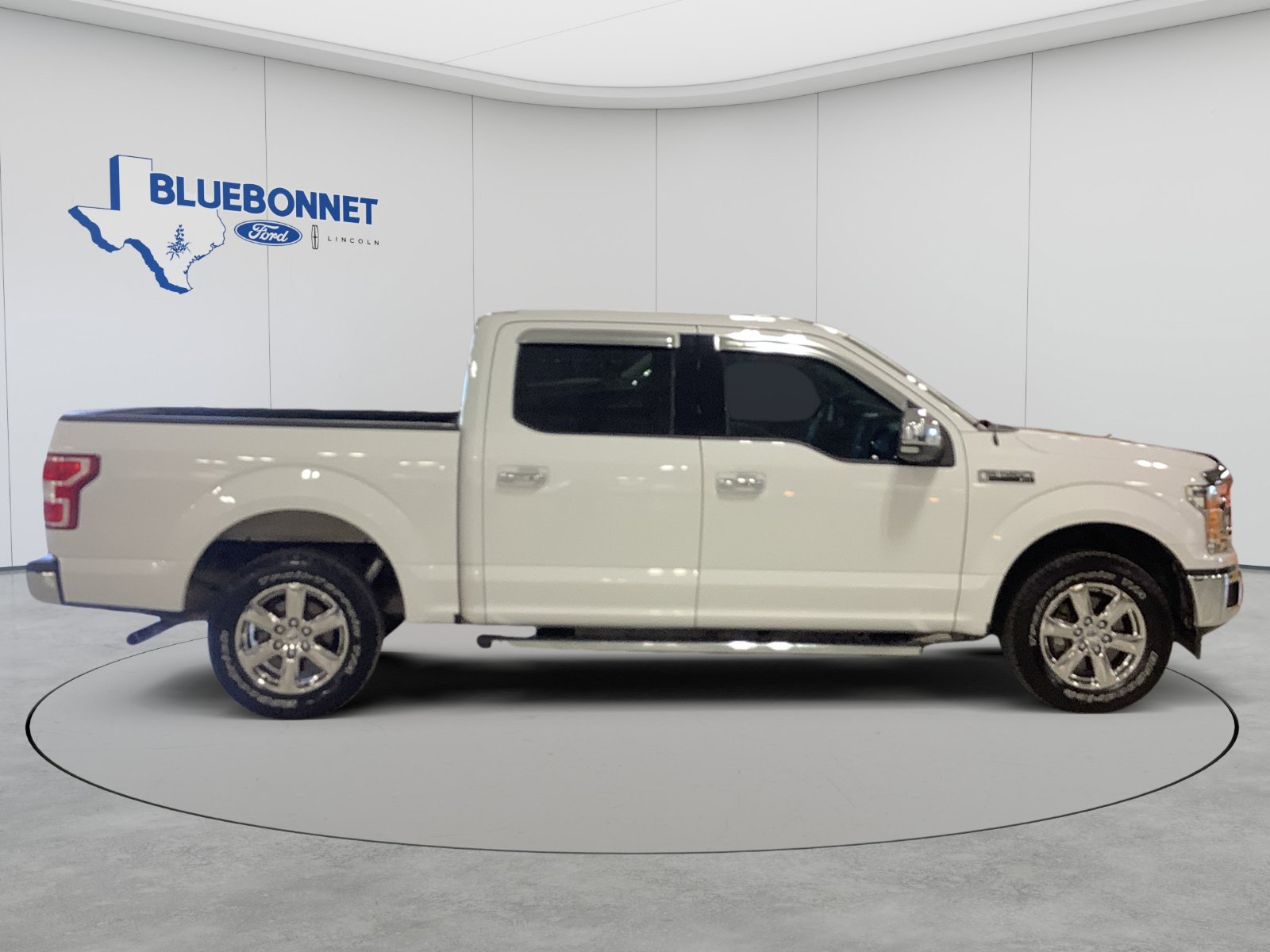 Certified 2018 Ford F150 XLT w/ Equipment Group 301A Mid RWD image 4