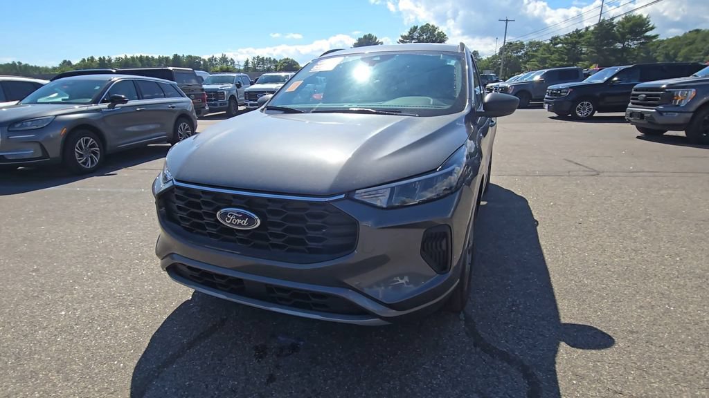 Certified 2023 Ford Escape ST-Line w/ Tech Pack #1 AWD/4WD image 14