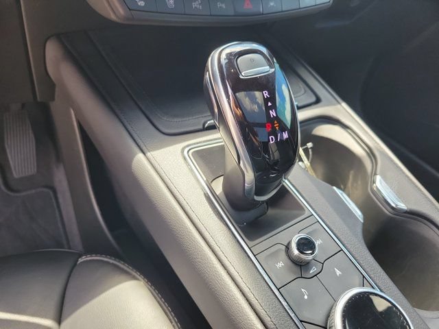 Used 2022 Cadillac XT4 Premium Luxury w/ Enhanced Visibility Package FWD image 30