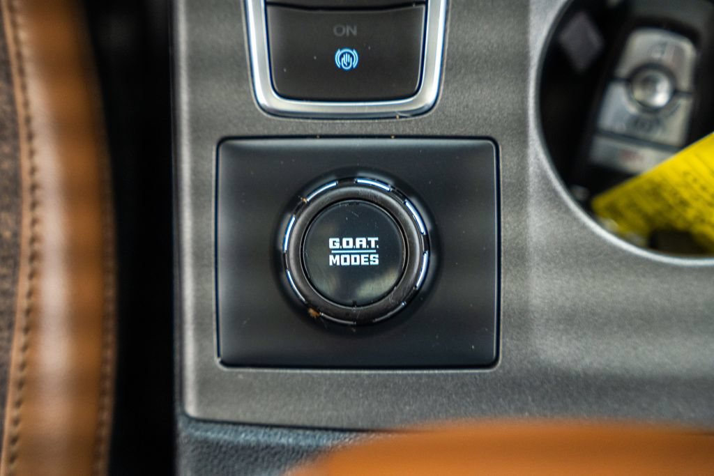 Certified 2025 Ford Bronco Sport Outer Banks w/ Outer Banks Tech Package+ AWD/4WD image 25